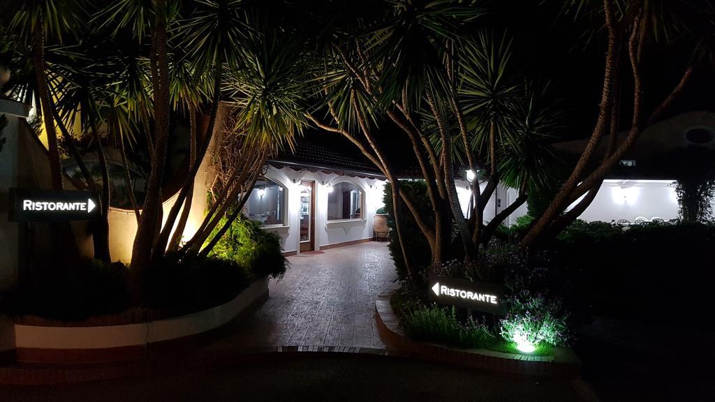 Hotel Mediterraneo Qualiano Ngoại thất bức ảnh
