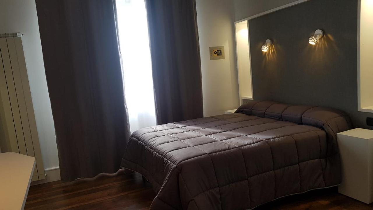 Hotel Mediterraneo Qualiano Ngoại thất bức ảnh